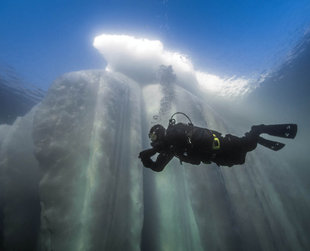 Diving in Scoresby Sund, Greenland - Alexander Kassler