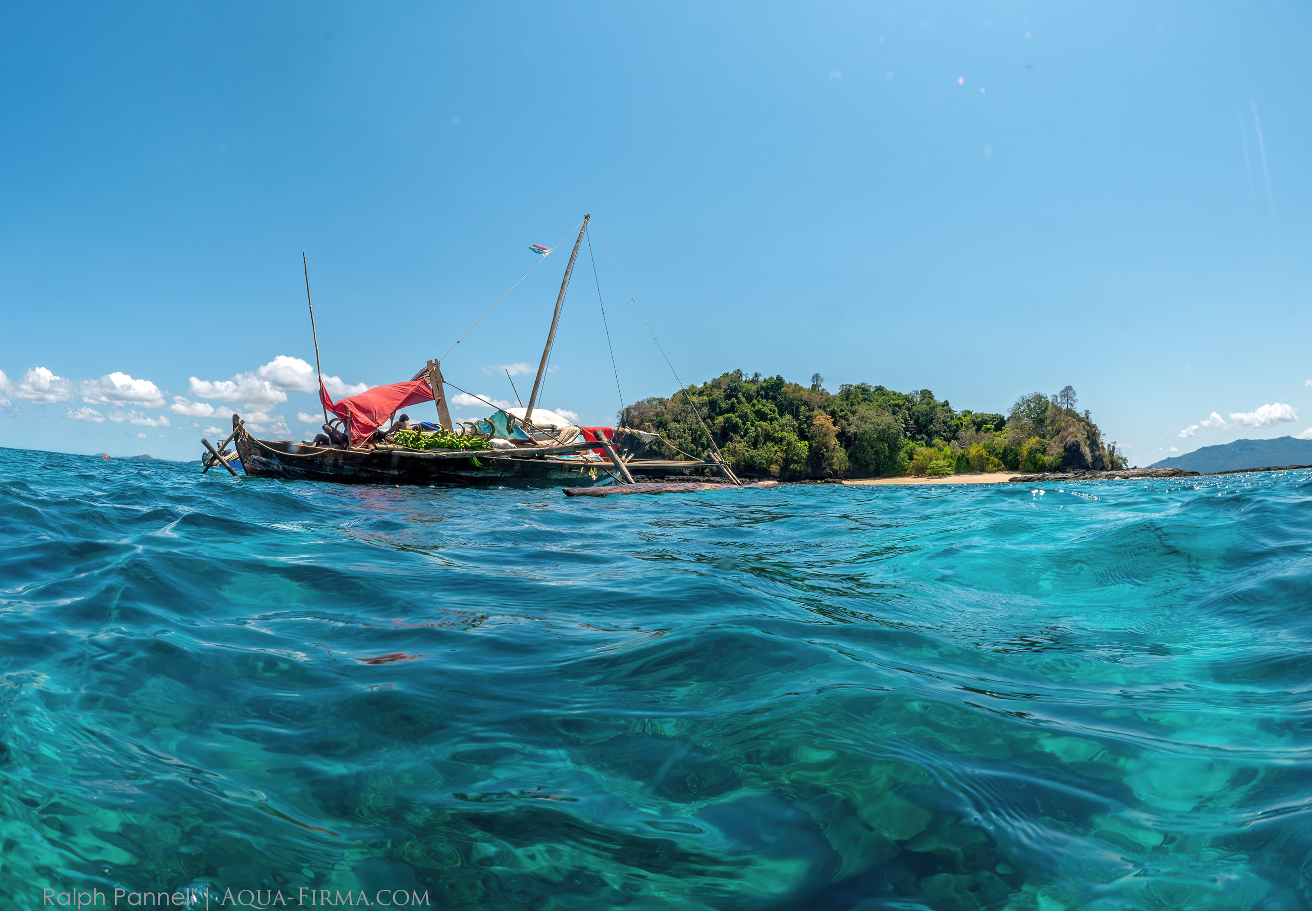 madagascar pirogue coral reef island traditional sailing boat