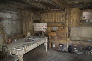 Inside-Carsten Borchgrevink-hut-Cape-Adare_Antarctic-peninsula-voyage-wildlife-history-Delphine Aurès.jpeg