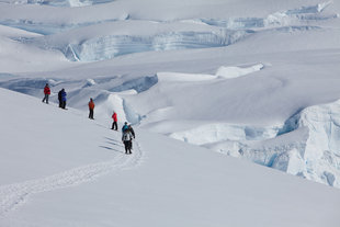 snow shoe and trekking Antarctica