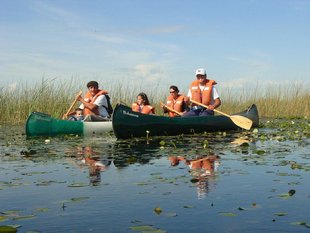 esteros-del-ibera-wetlands-canoe.jpg