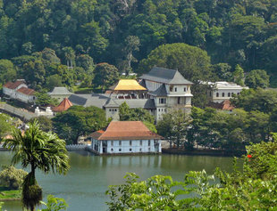 Temple of the Tooth, Kandy