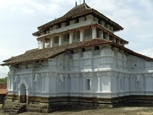 Lankathilake Temple, Kandy