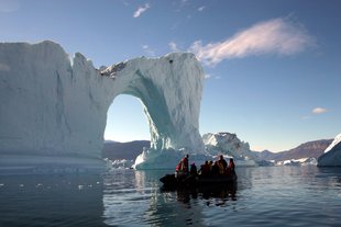 Zodiac Crusing in Scoresby Sund