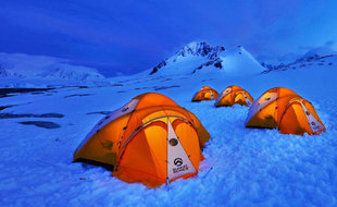 Camping in Antarctica - Marsel van Oosten