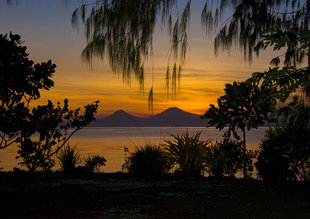Sunset in Kimbe Bay - Peter Lange