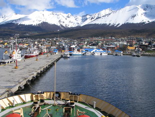 ushuaia-tierra-del-fuego-antarctica-patagonia.jpg