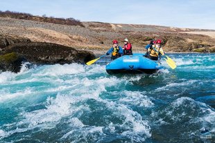 white-water-iceland-rafting-hvita-river.jpg