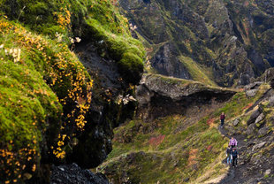 Fimmvorduhals-Volcano-hike-Iceland-Summer-Walking-Natural-wonders.jpg