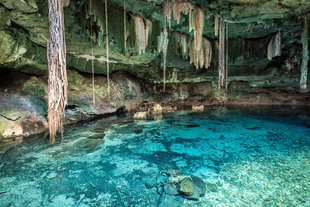 Cenote in Yucatan Peninsula - Susi Ma