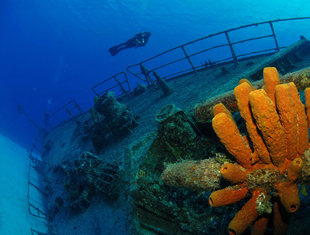 Wreck Diving in the Cayman Islands