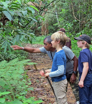 Jungle-guide-Sri-Lanka-Sinharaja-rainforest-national-park-dhammi-birdwatching-educational-holiday-family-travel-Arran-Oliver-Pannell.jpg