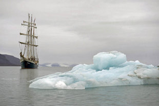 Tallship Sailing in Spitsbergen - Arjan Bronkhorst