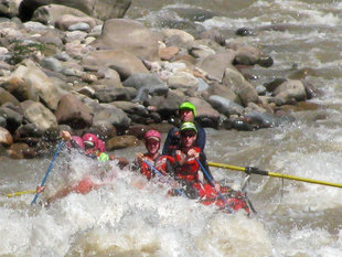 White-Water-rafting-paddling-Apurimac-River-Rio-Amazonas-tributary-adventure-travel-journey-holiday-multisport.jpg