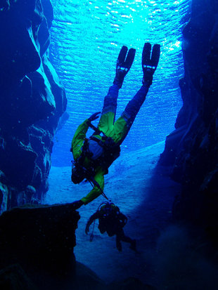 diving-deep-into-the-blue-2.jpg