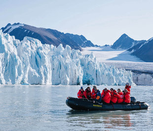 Zodiac Cruise in Franz Josef Land