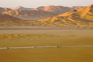 rub-al-khali-empty-quarter-oman-biggest-desert-in-the-world-crossing-expedition-vacation-holiday-travel-private-guide-safari-lost-city-of-ubar-salalah-muscat-arabian-peninsula.jpg