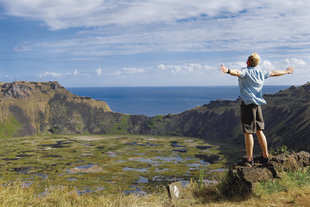 crater-easter-island.jpg