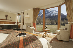 las-torres-hotel-room-patagonia-torrs-del-paine.jpg