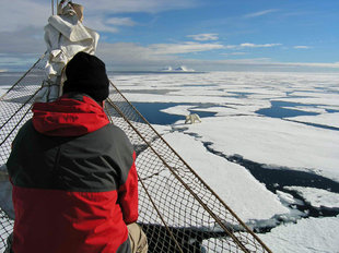 On Polar Bear watch from the bow - Sailing in Spitsbergen - Jan Belgers