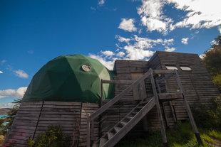 Domo Frances Exterior torres del Paine.jpg