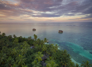 Maldives Island Resort with Dive Centre in Meemu Atoll