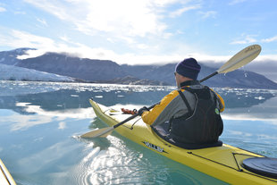 Kayaker Nordenskiöld Glacier