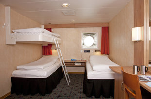 MS Expedition Triple Porthole Cabin