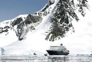 Antarctica Hondius cruise Aqua-Firma