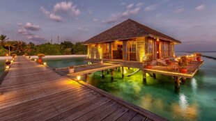 Aqua Restaurant at Komandoo Maldives Resort on Lhaviyani Atoll