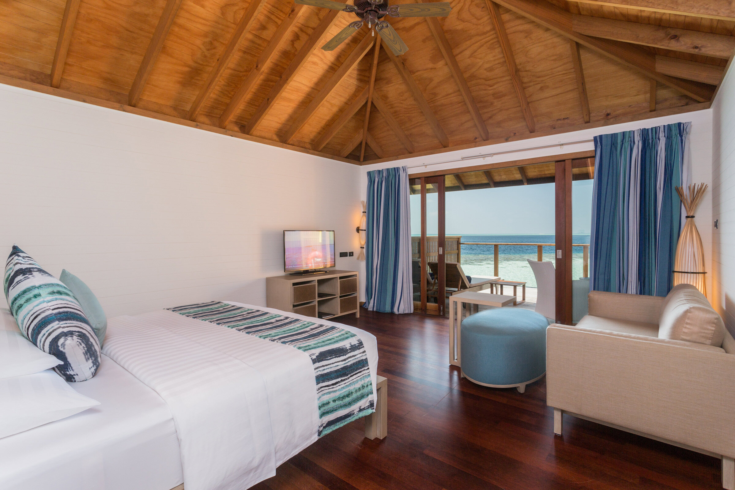 Vilamendhoo island resort