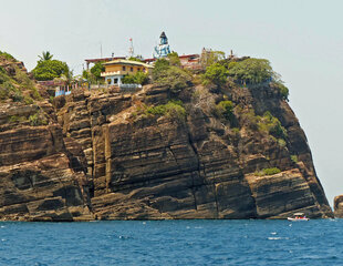 Hindu Temple of Koneswaram in Trincomalee Swami Rock Sri Lanka - photo by Jane Coleman