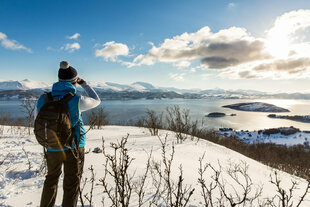 Hiking to spectacular views over the Norwegian Fjords