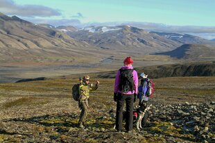 Hiking Across Foxfonna