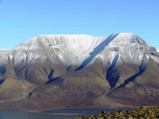 Hiorthfjellet Mountain, Svalbard
