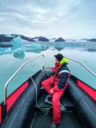 Hybrid-Electric Boat Walrus Safari