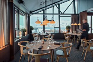 Funken-Lodge-Restaurant-longyearbyen-spitsbergen-arctic.jpg