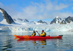 Kayaking in Spitsbergen