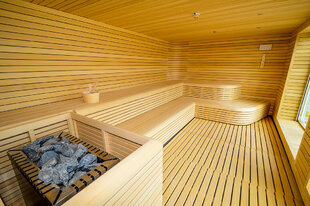 sauna-ultramarine-svalbard-arctic-antarctic-voyage-cruise-vessel-ship.jpg