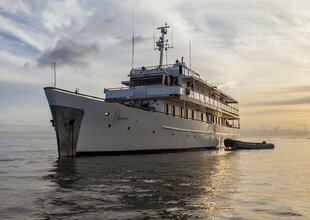 grace-galapagos-wildlife-yacht-safari-rib-exterior.jpg