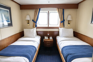 Main Deck Window Cabin