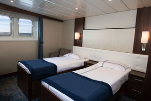 Deluxe Twin Cabin
