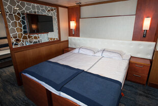 Double Suite Cabin