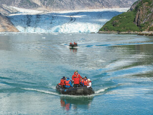 Visiting glaciers by Zodiac