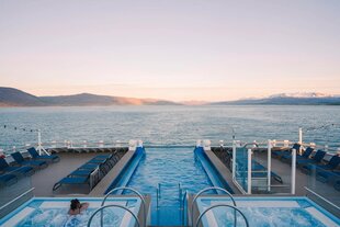 Roald Amundsen Pool With Hot Tubs & Panoramic Views