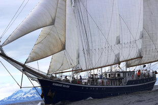 Sailing in Spitsbergen - Neil Robertson