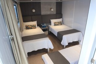 Galaxy Diver III - Triple Cabin