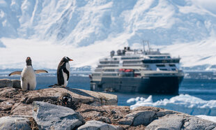 MS Fridtjof Nansen in Antarctica - Kay Fochtmann - HX Expeditions