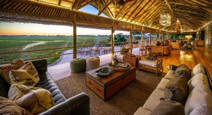A luxurious lounge, perfect for evening sundowners!