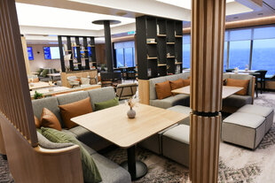 Club Lounge, SH Minerva